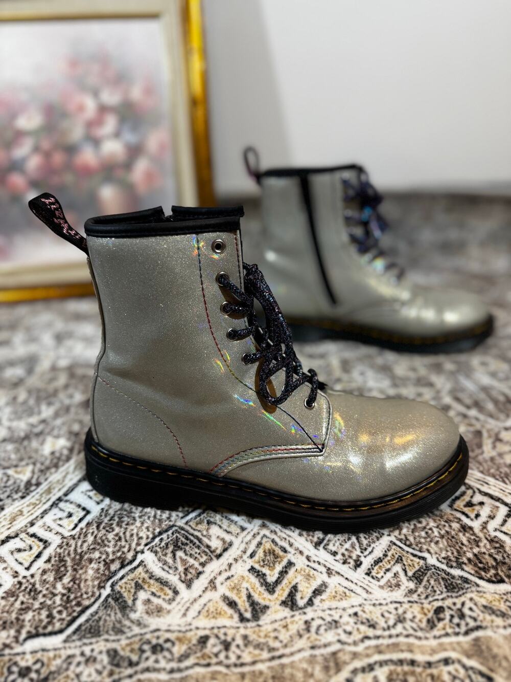5 Youth Dr Marten's 1460 Softy In Glitter Silver Air-Wair Cushion